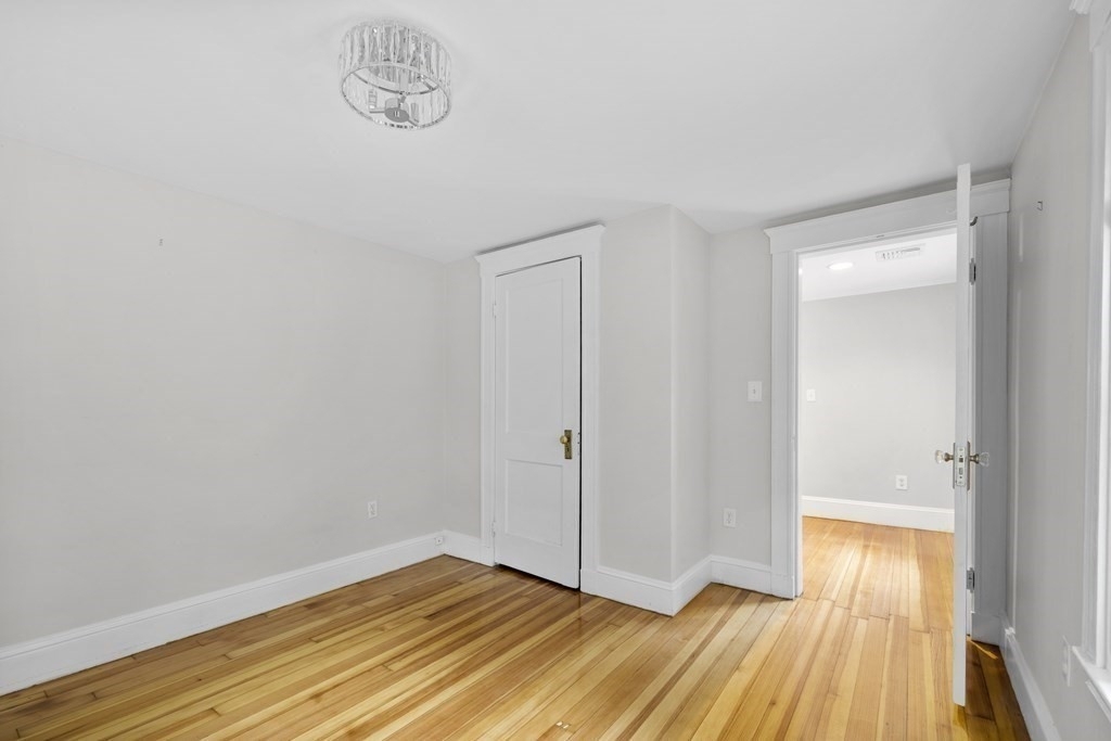 490 Waltham Street - Photo 12