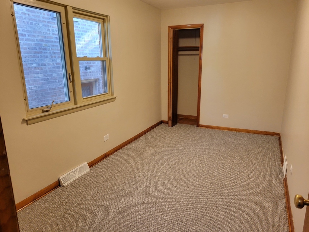 3213 Cuyler Avenue - Photo 10