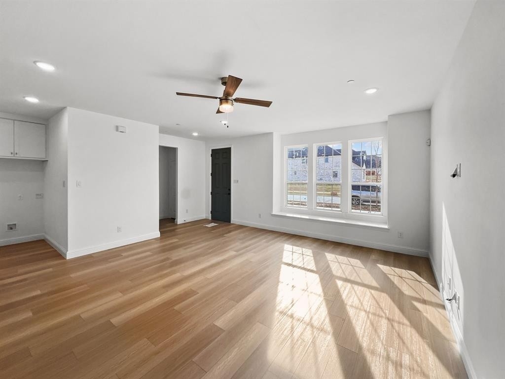 8980 Samara Street - Photo 3