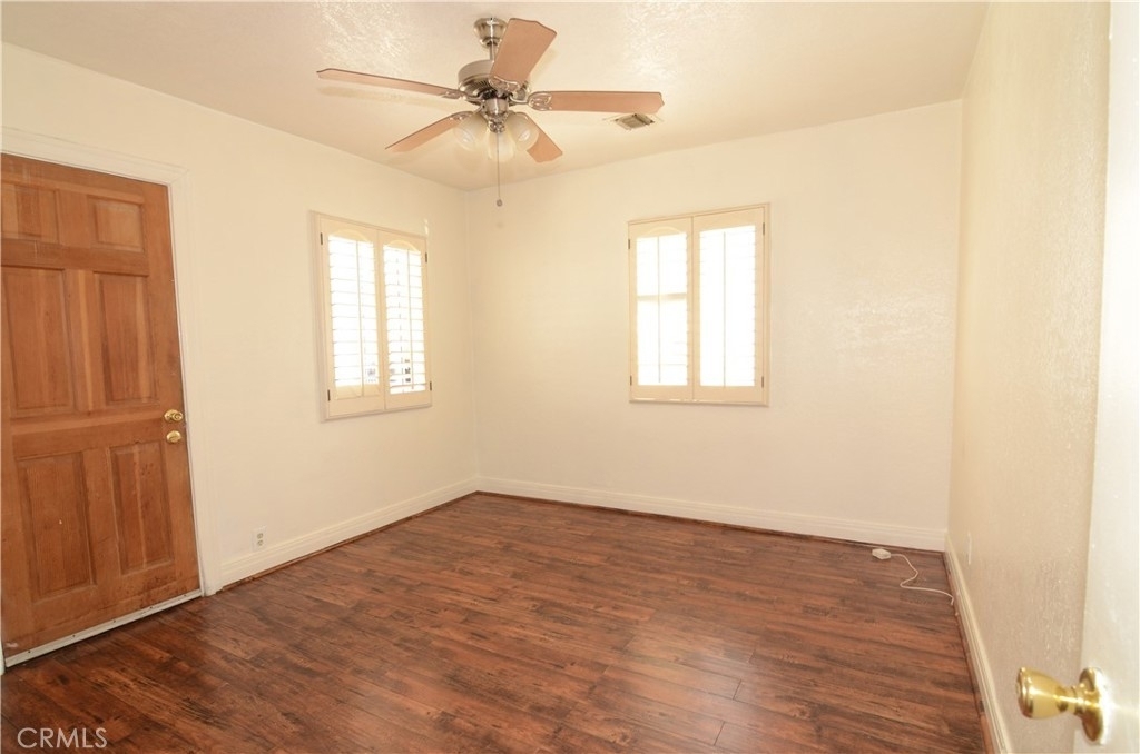 1529 W 81st Street - Photo 7