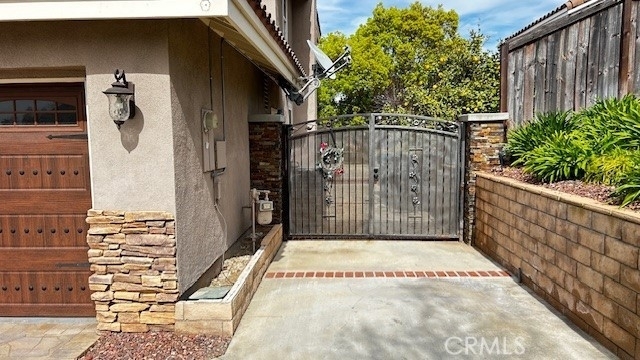 1491 San Ponte Road - Photo 2