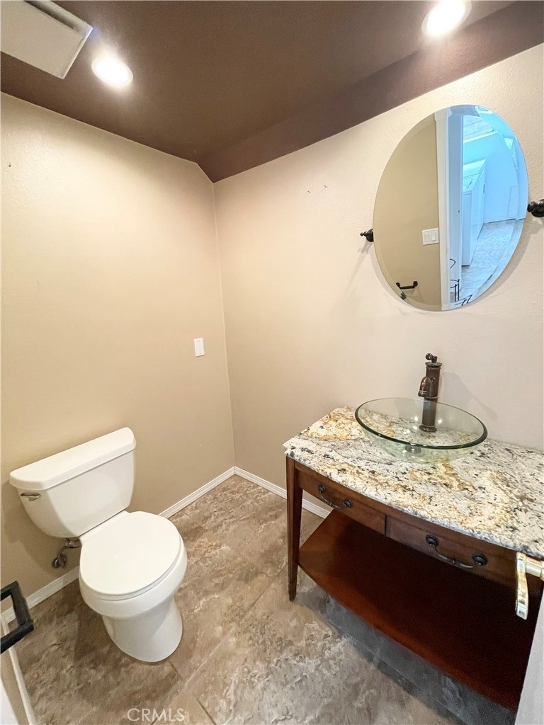 25452 Esrose Court - Photo 10