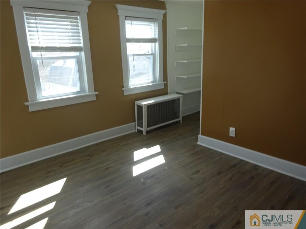 54 Evergreen Avenue - Photo 17