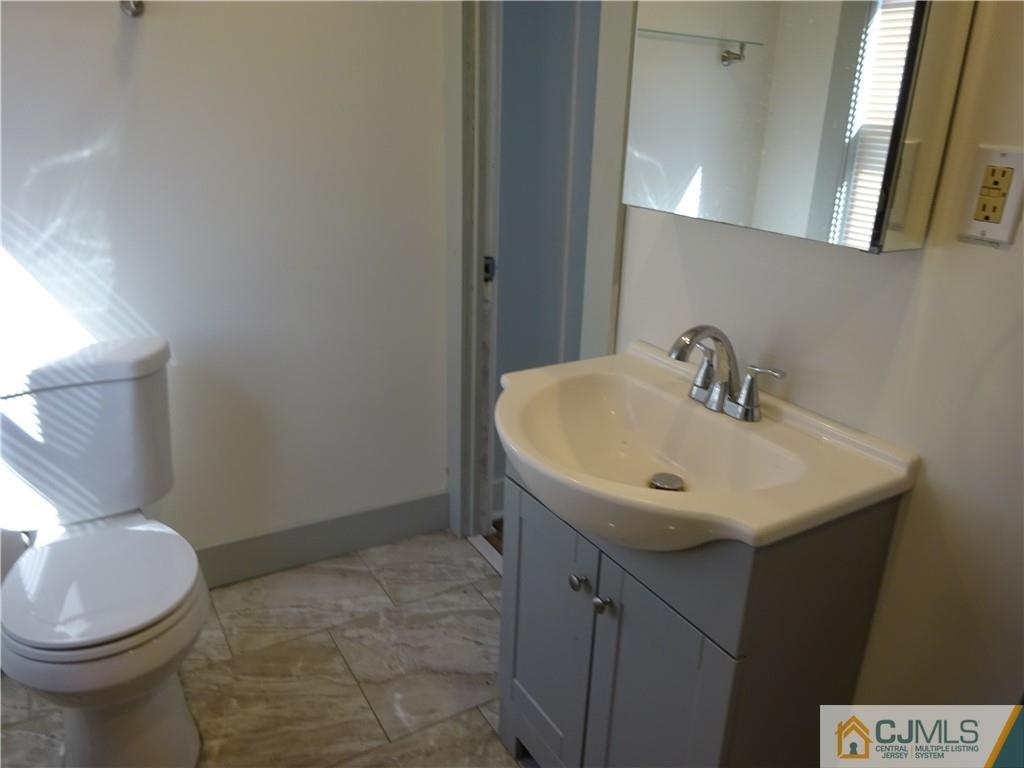 54 Evergreen Avenue - Photo 23