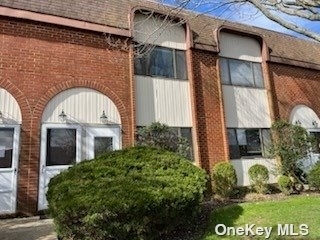 145 Grove Avenue - Photo 0