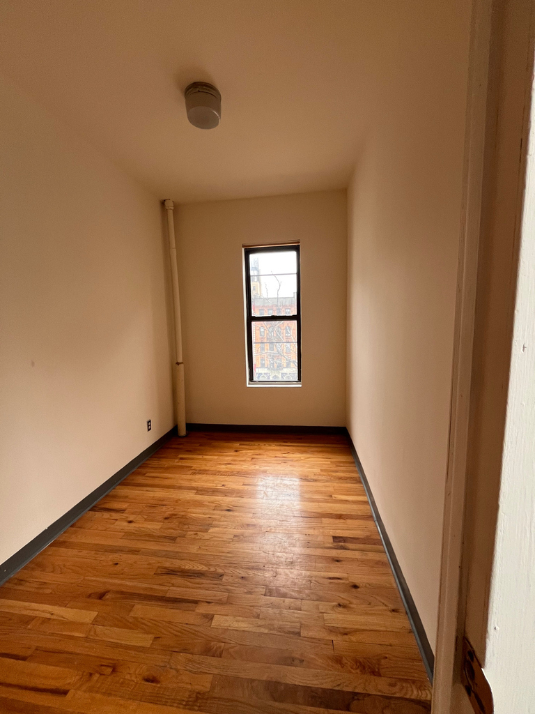 328 East 14th Street - Photo 3