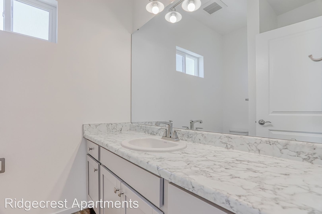 2652 W 15th Ave - Photo 15
