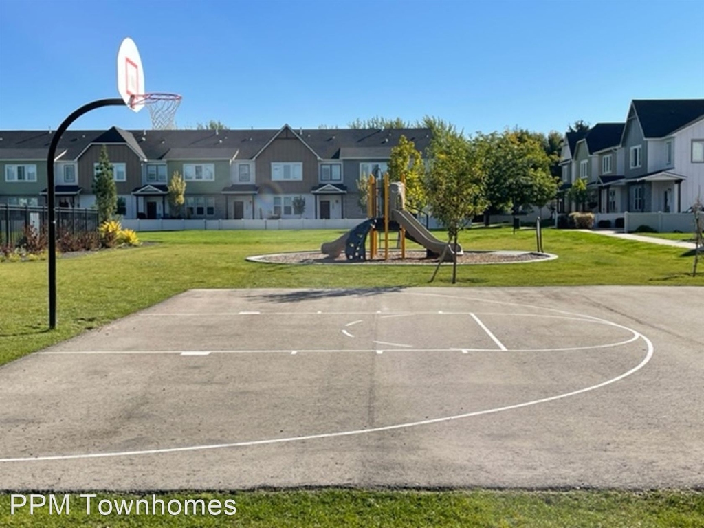 Townhomes At Union Square W. Campville Street - Photo 13