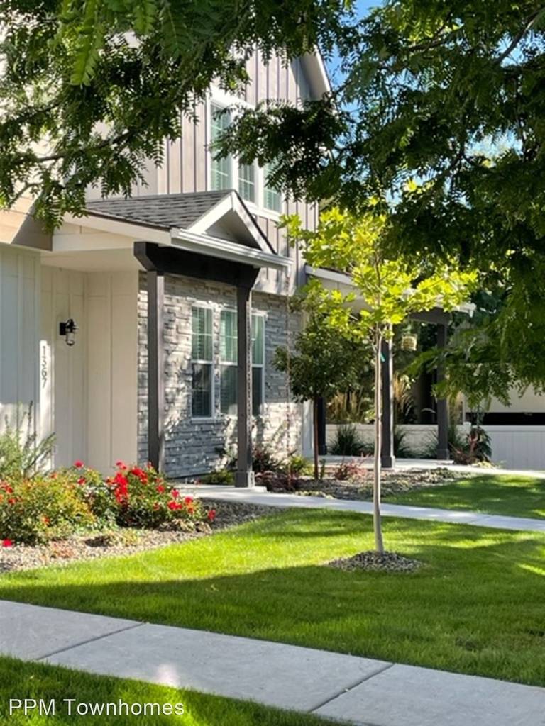 Townhomes At Union Square W. Campville Street - Photo 14