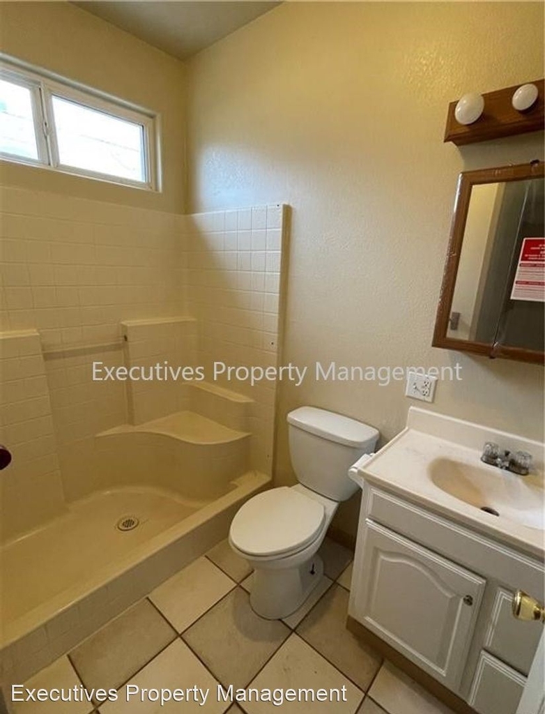 130 W 19th St - Photo 12