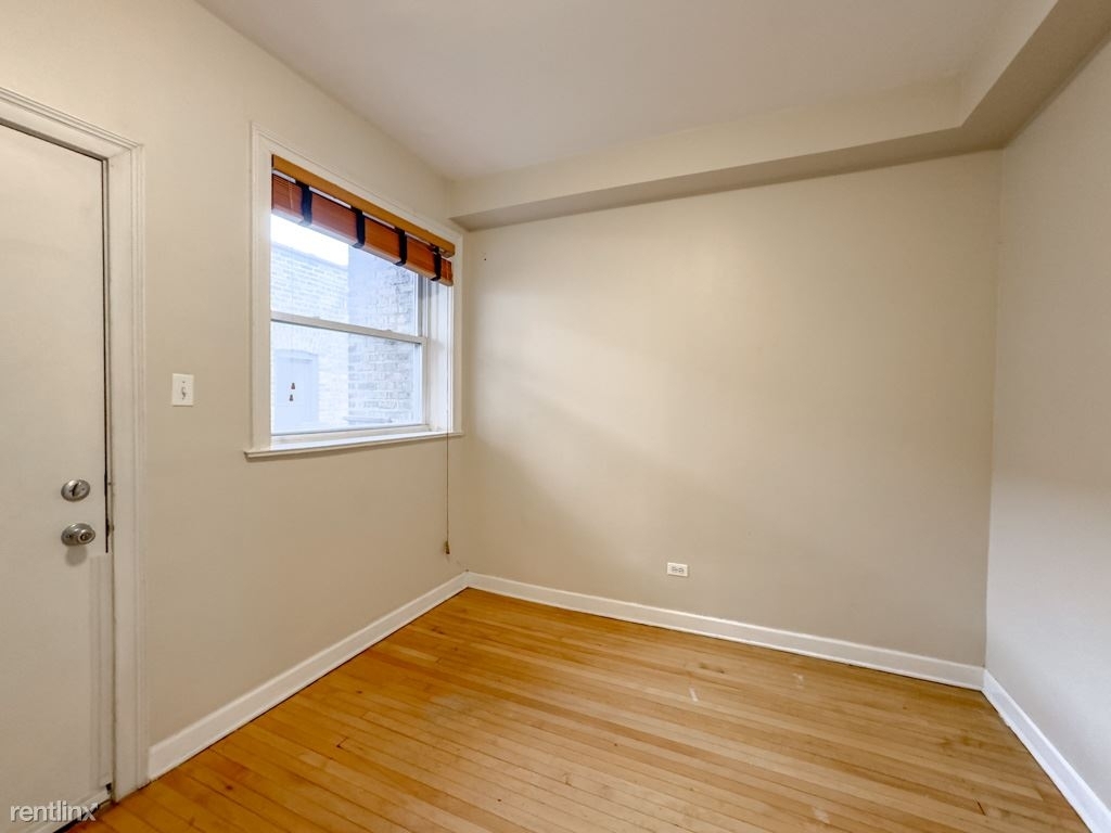 879 W. Cornelia, Unit 6 - Photo 12