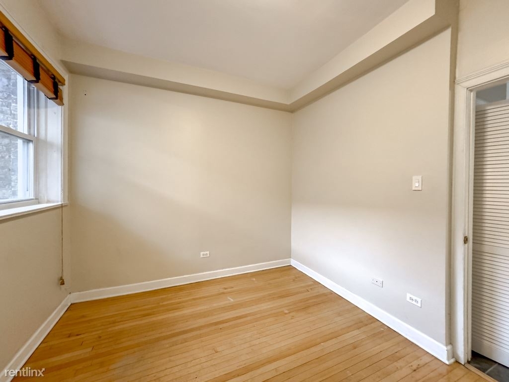 879 W. Cornelia, Unit 6 - Photo 13