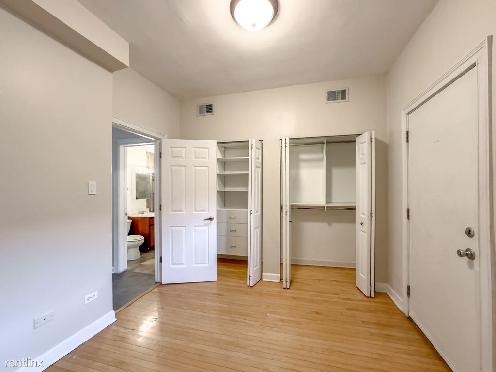 879 W. Cornelia, Unit 9 - Photo 14