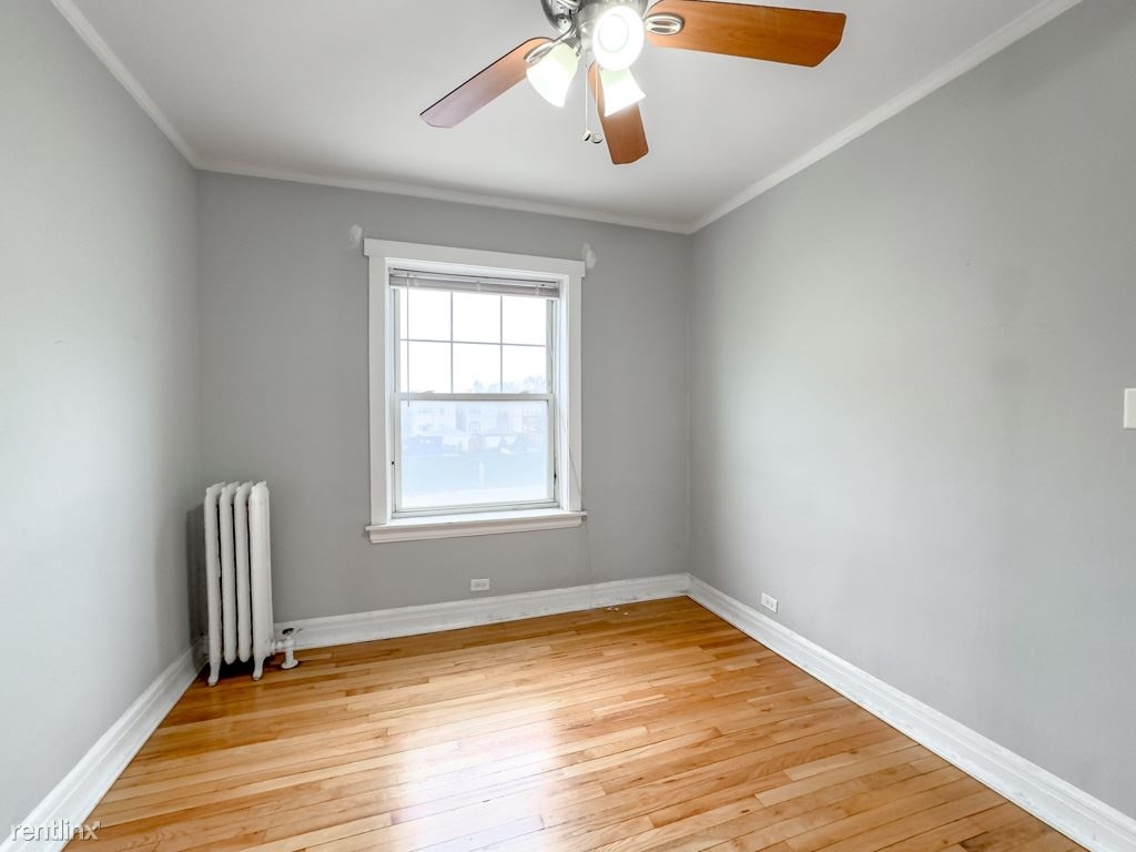 4404 N. Rockwell, Unit 7 - Photo 14