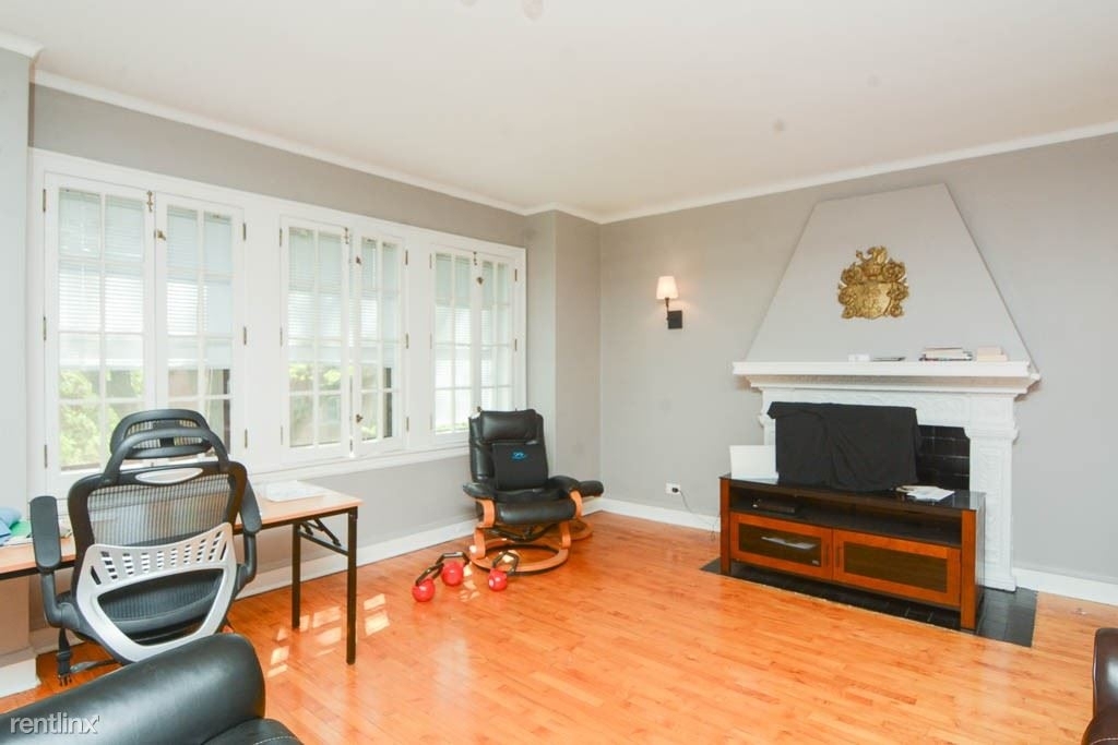 5516 N. Kenmore, Unit A104 - Photo 7