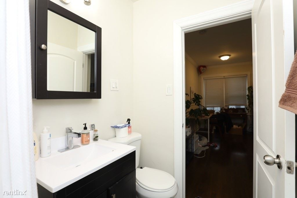 3817 N. Greenview, Unit E-5 - Photo 19