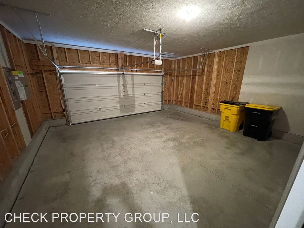 16902 Meander Way - Photo 11