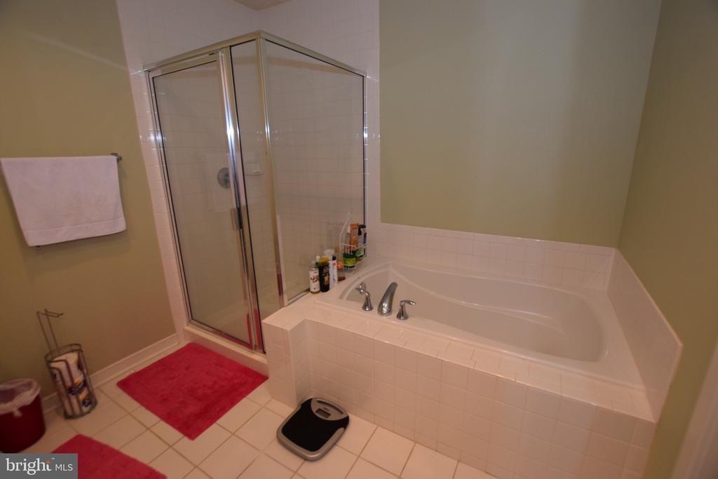 11022 Amherst Ave - Photo 18