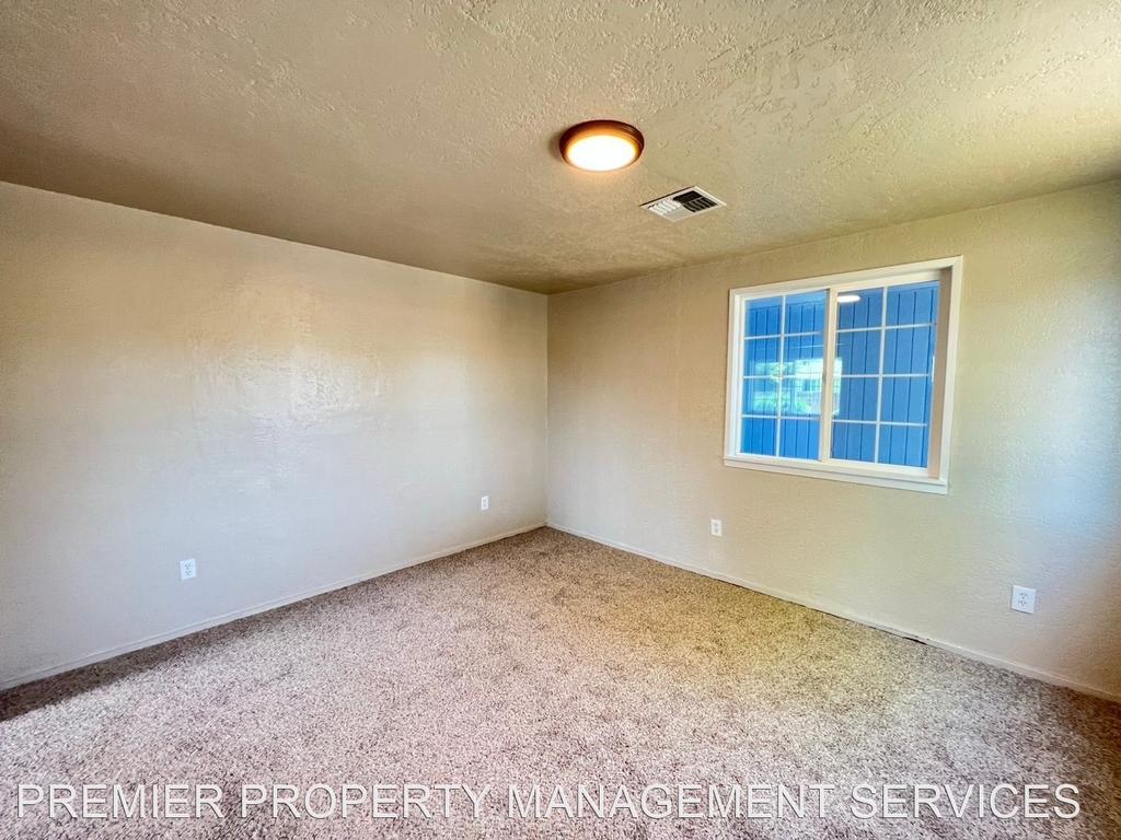 4815 Stagecoach Road - Photo 20