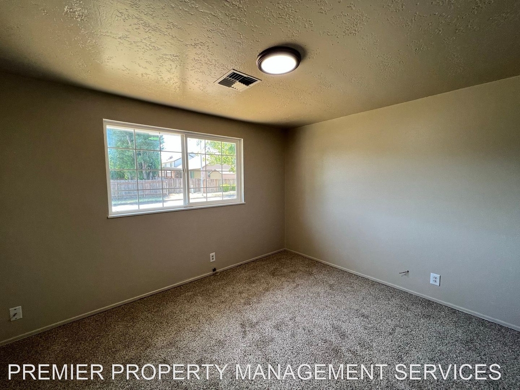 4815 Stagecoach Road - Photo 14