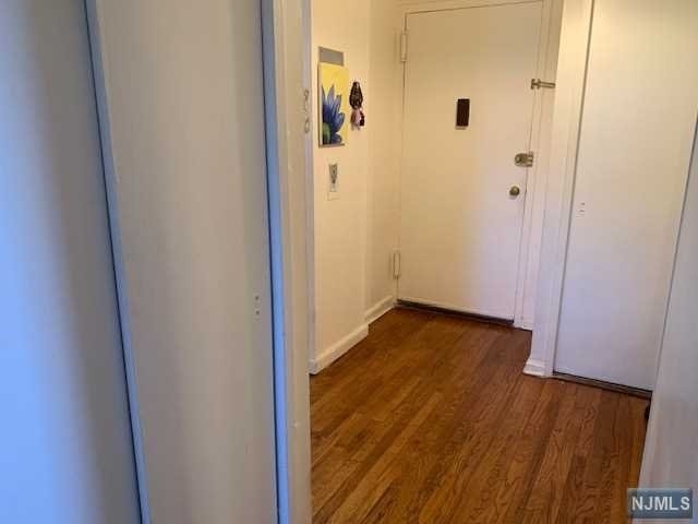 411 Park Place - Photo 2