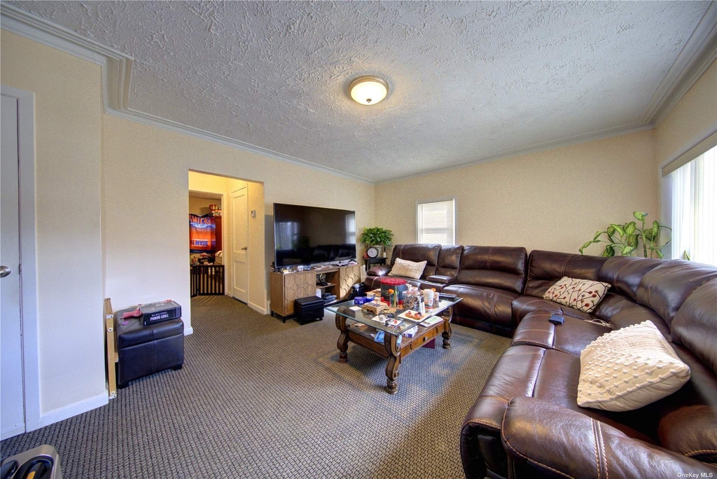 1328 D Street - Photo 2