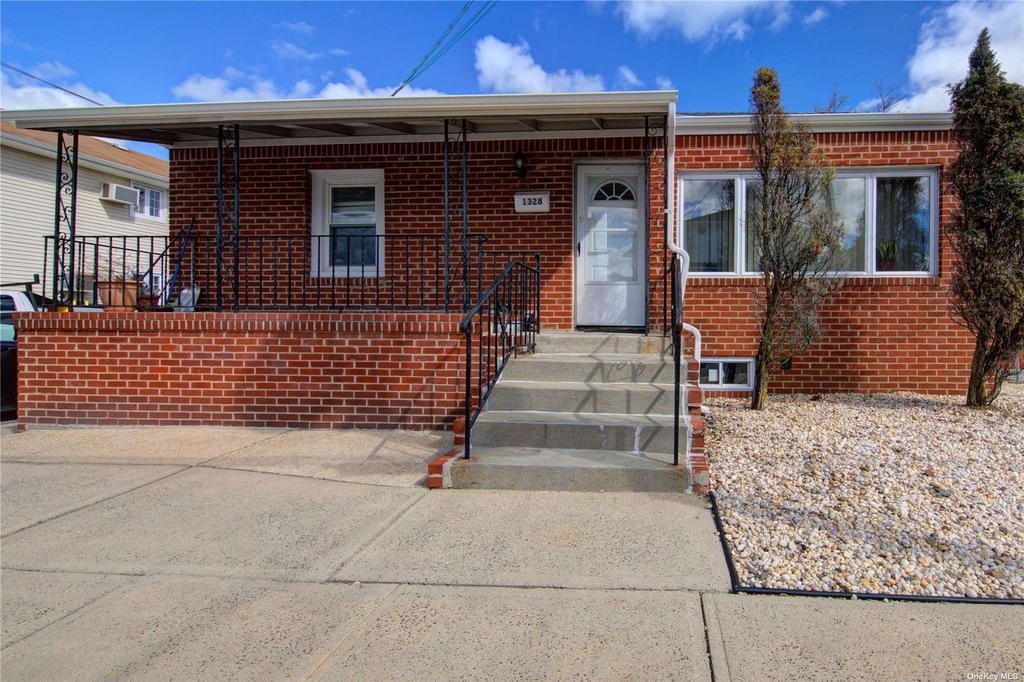 1328 D Street - Photo 0