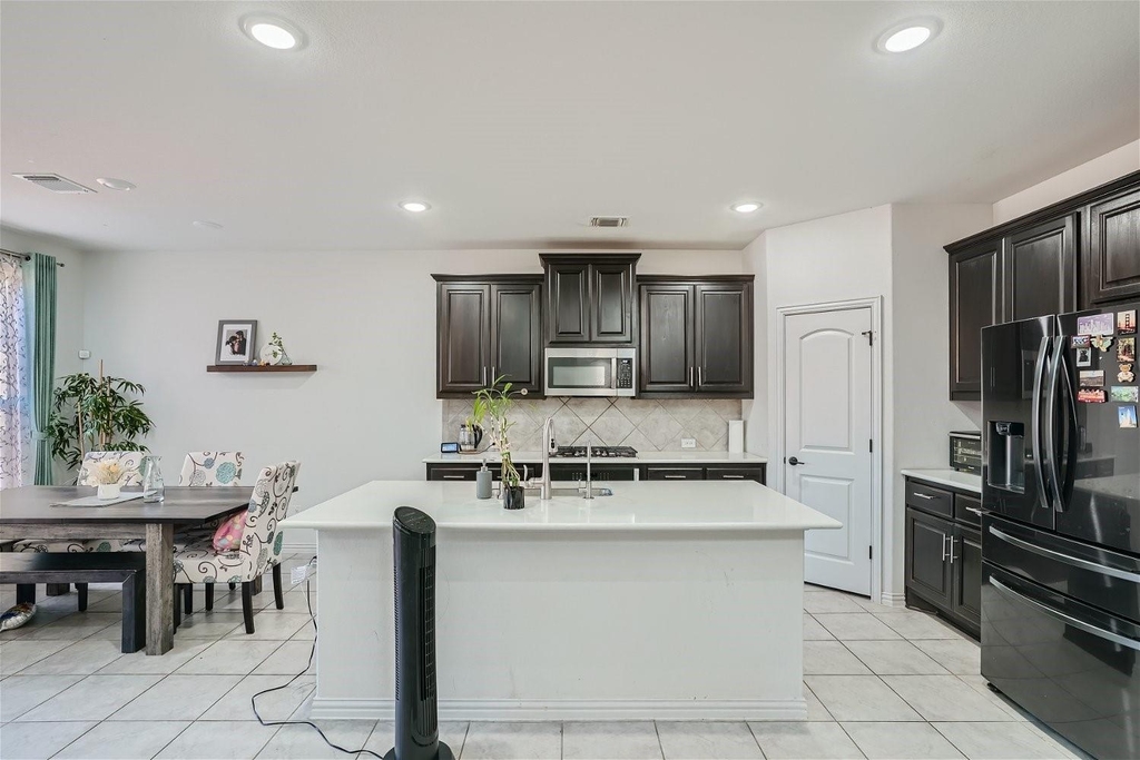 2501 Roaring River Trl - Photo 3