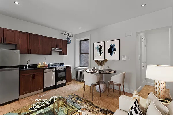 West 11th Street - Photo 2