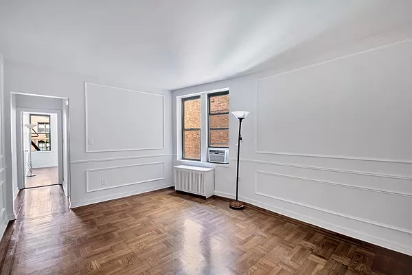 226 East 70th Street - Photo 4