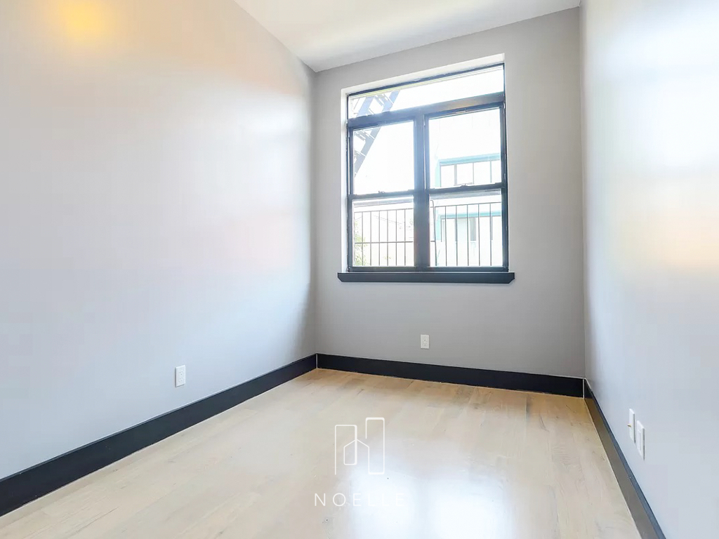 148 Meserole Street - Photo 6