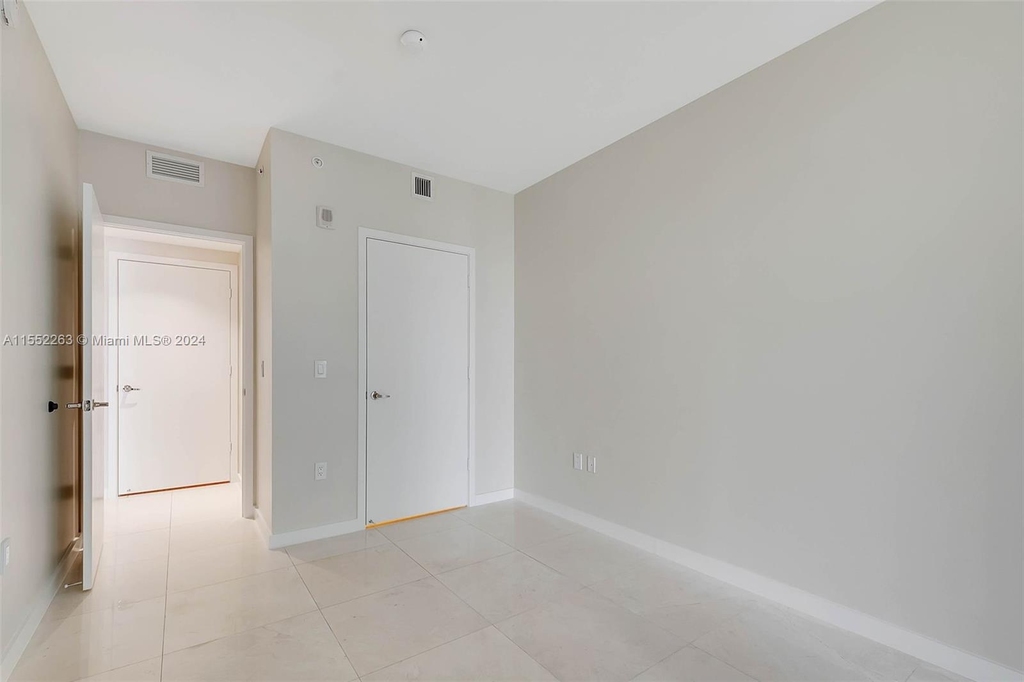 1010 Brickell Ave - Photo 19