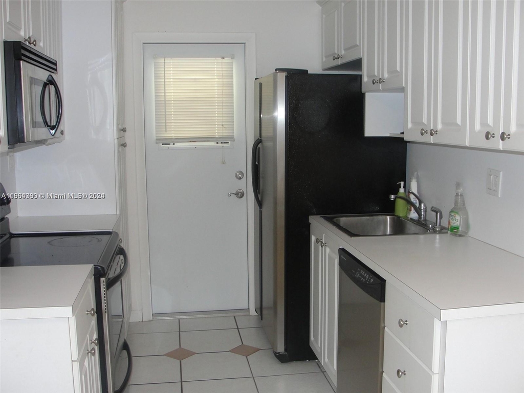 6565 Santona St - Photo 4