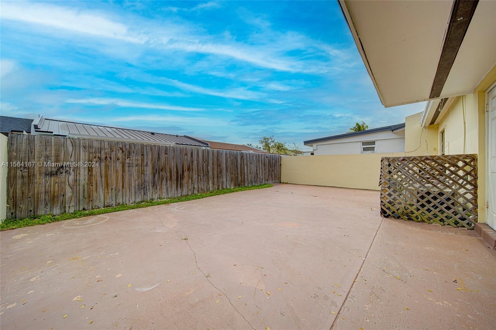 5411 Sw 128th Ct - Photo 18