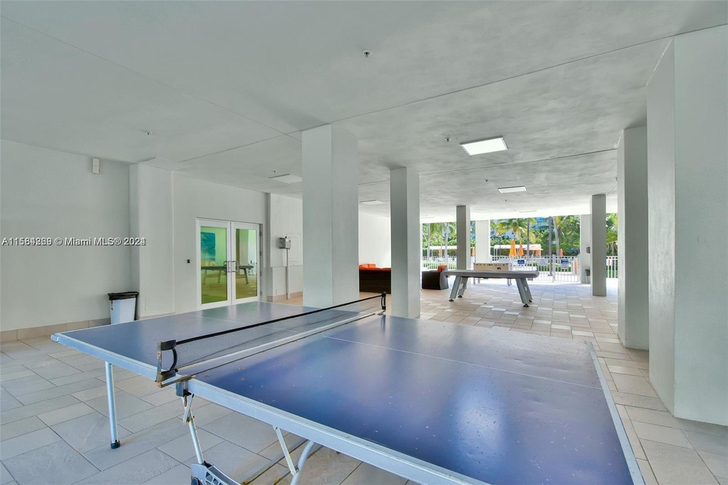 19380 Collins Ave - Photo 32