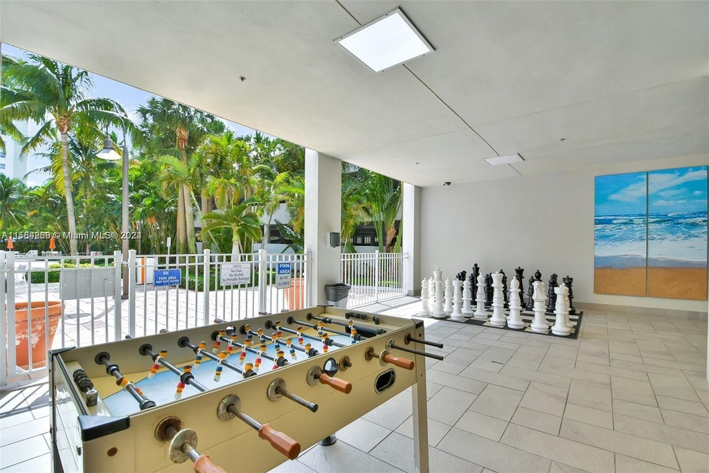 19380 Collins Ave - Photo 30