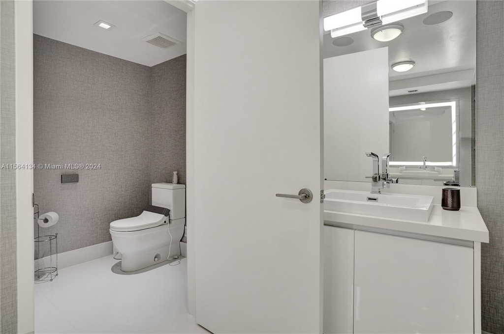 330 Sunny Isles Blvd - Photo 35