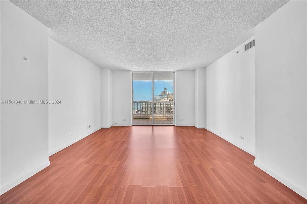 701 Brickell Key Blvd - Photo 8