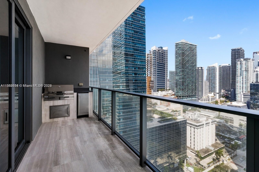 1451 Brickell Ave - Photo 5