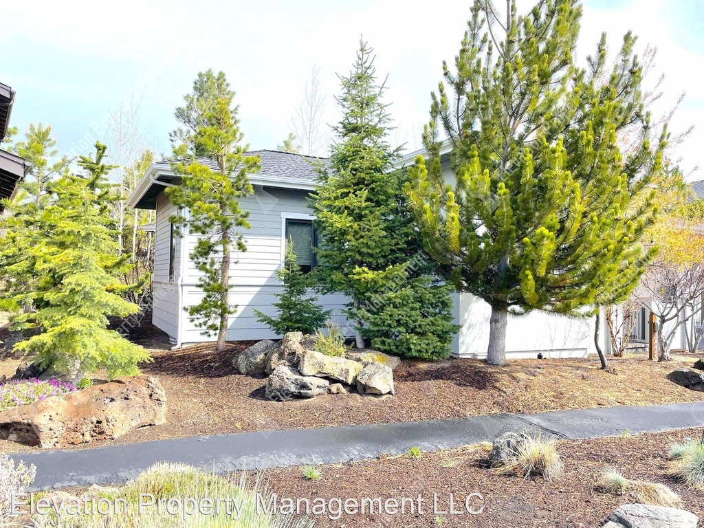 19032 Mt Shasta Dr - Photo 14