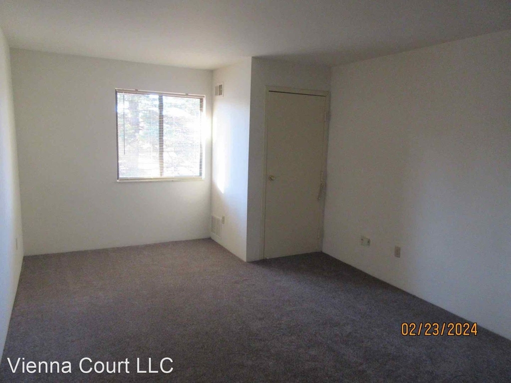 N111 W15621 - 15625 Vienna Court - Photo 19