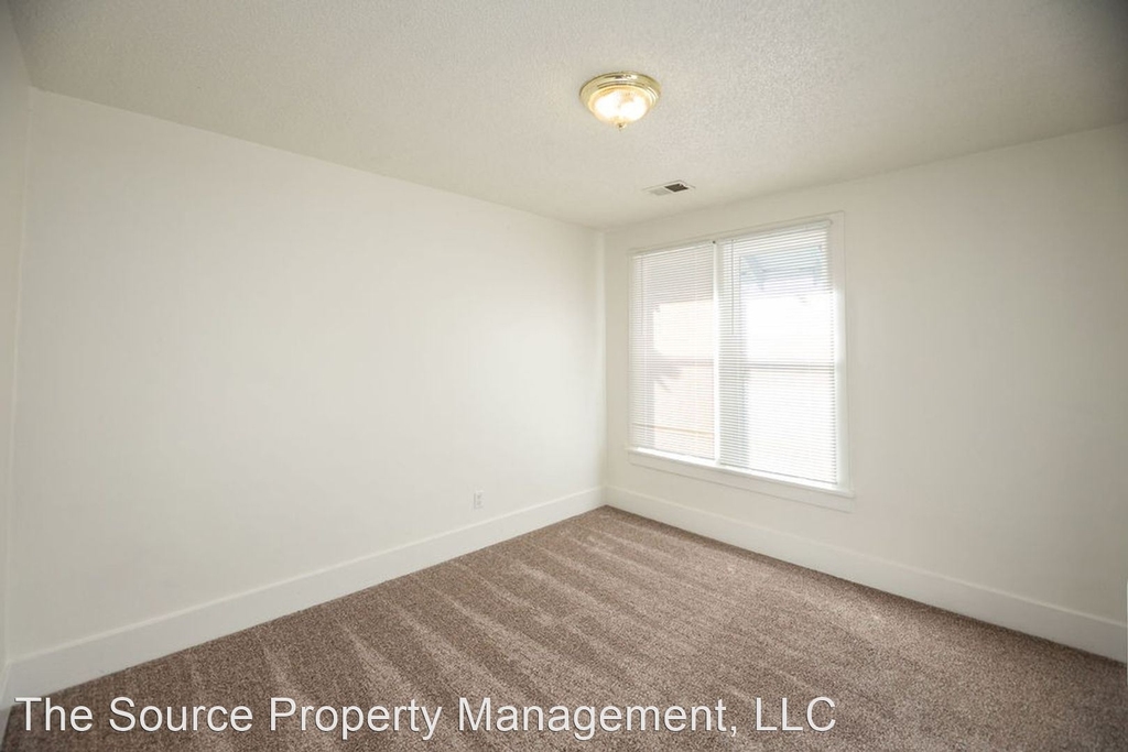902 Remington St - Photo 6