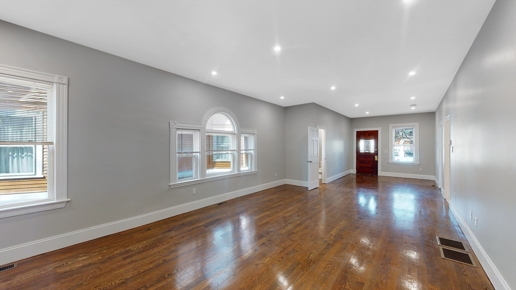 20 Mayfield Street - Photo 1