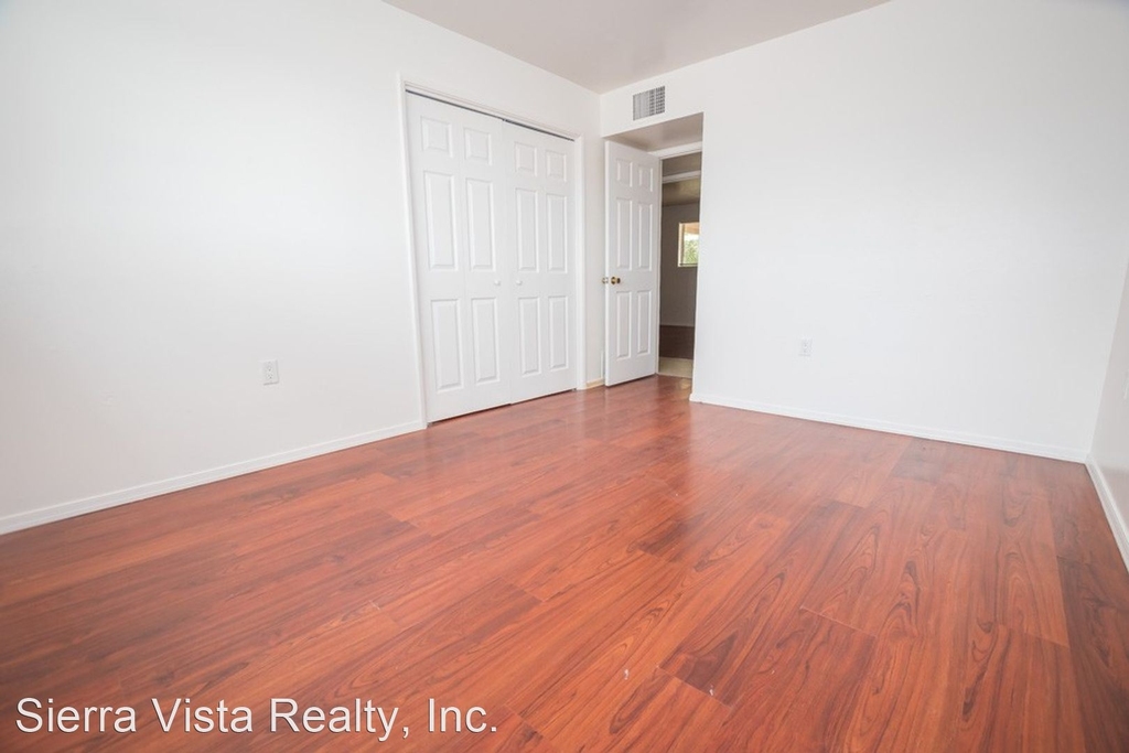 2049 E Carmelita Drive - Photo 13