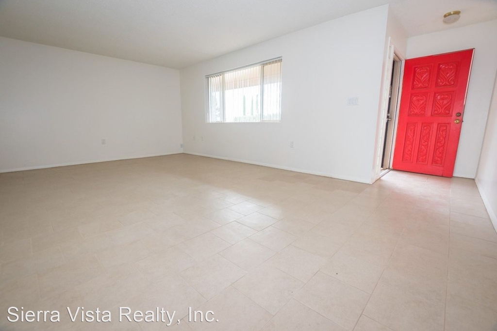 2049 E Carmelita Drive - Photo 3