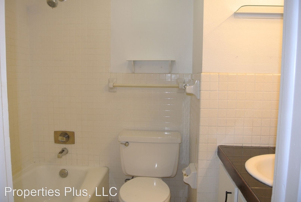 1020 15th St #13b - Photo 6