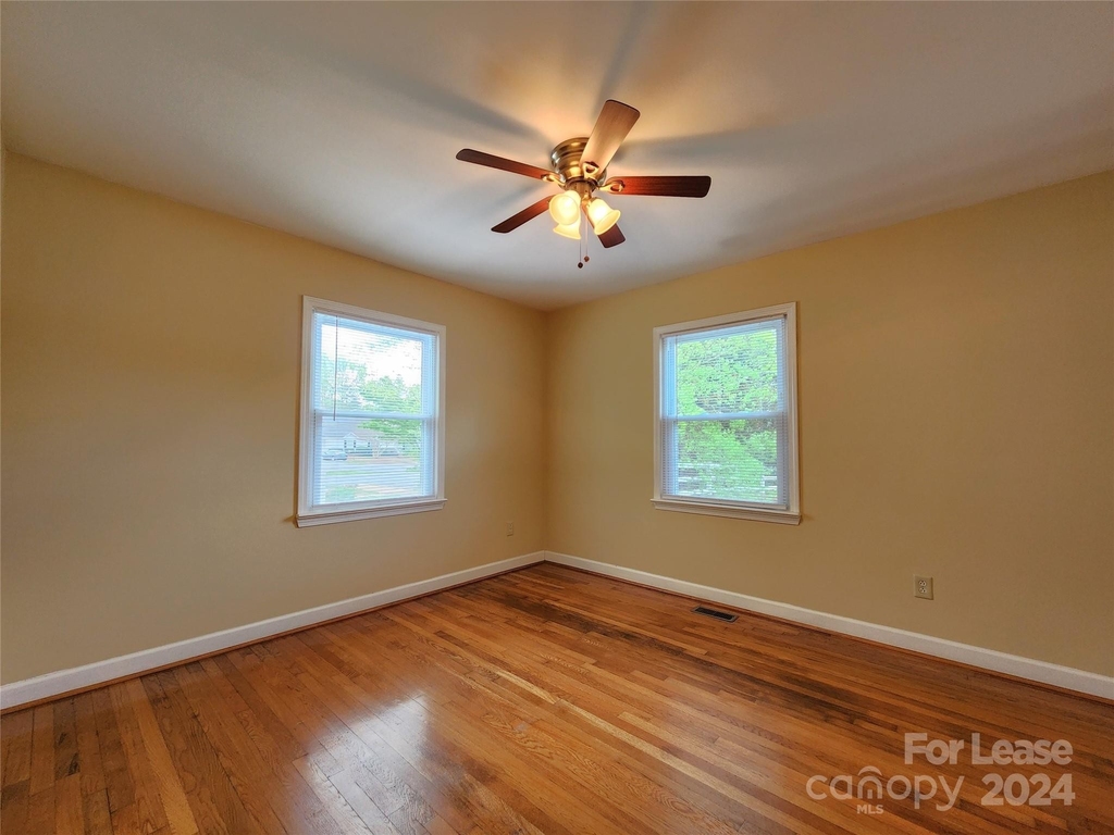 2117 Oakdale Road - Photo 14