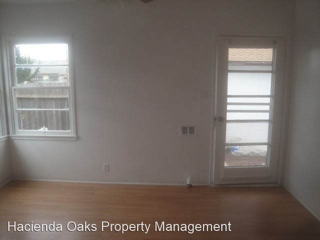 610 East Orange St - Photo 3