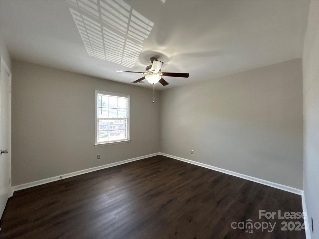 4742 Old Lantern Way - Photo 1