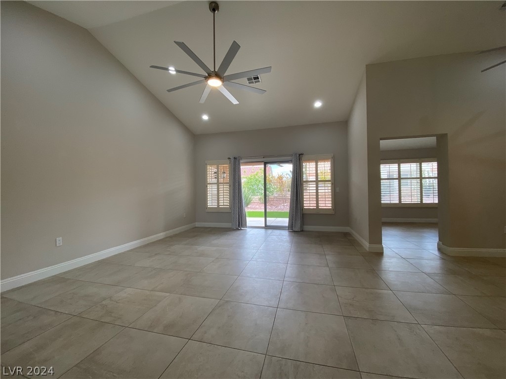 9045 Villa Ridge Drive - Photo 2